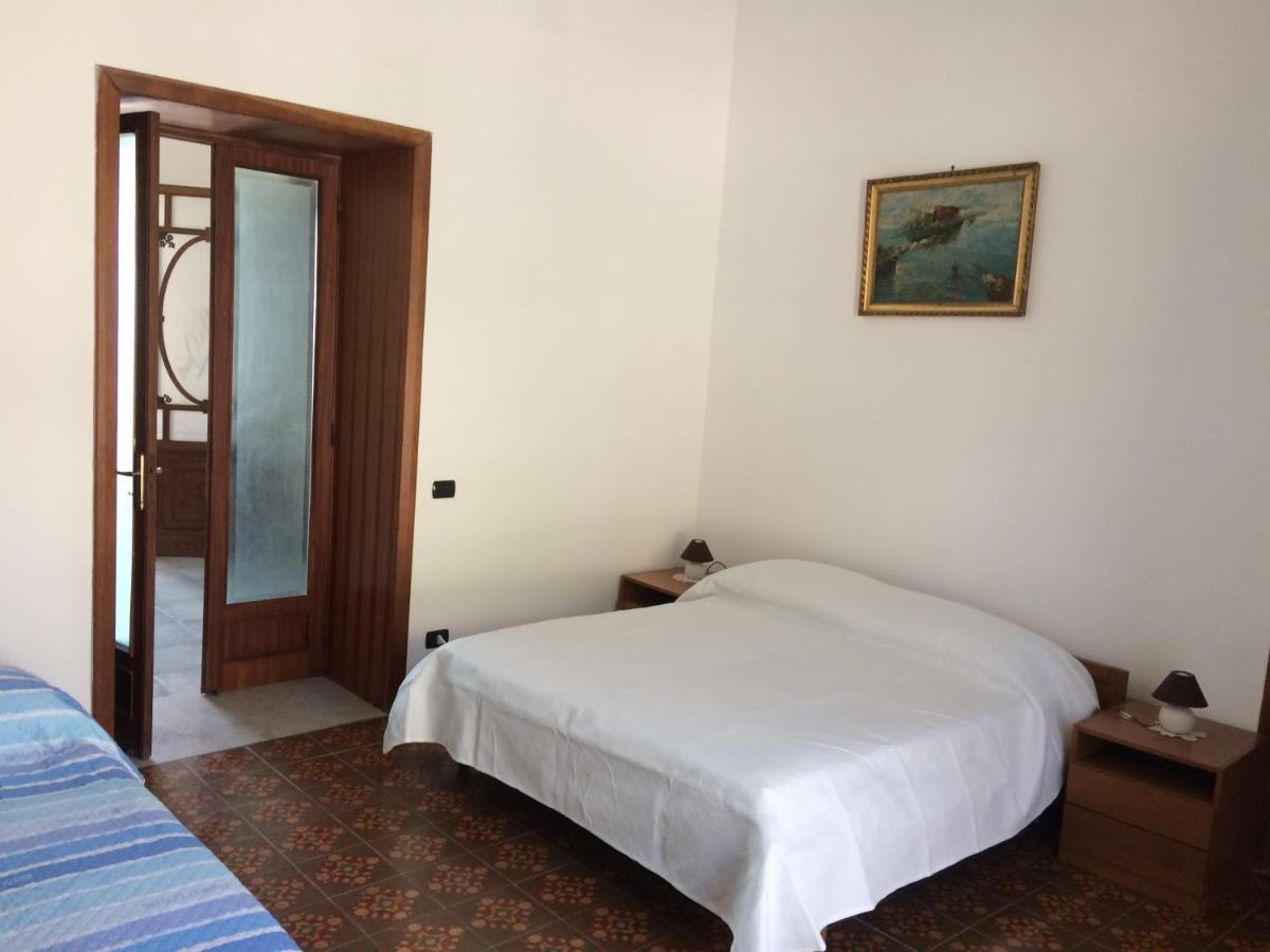 ポッツオーリ The Reef House Bed & Breakfast エクステリア 写真