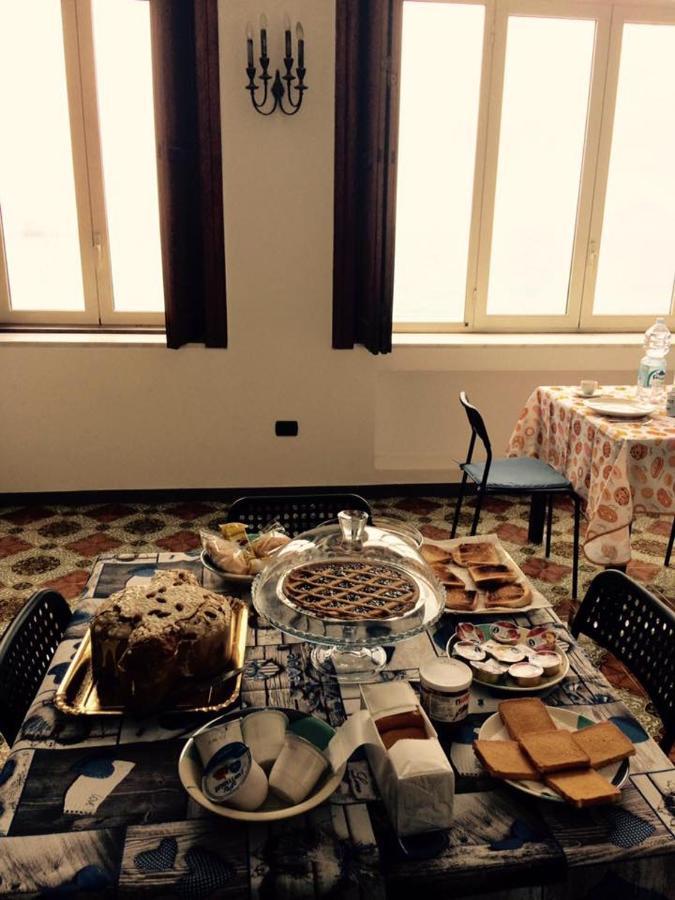 ポッツオーリ The Reef House Bed & Breakfast エクステリア 写真