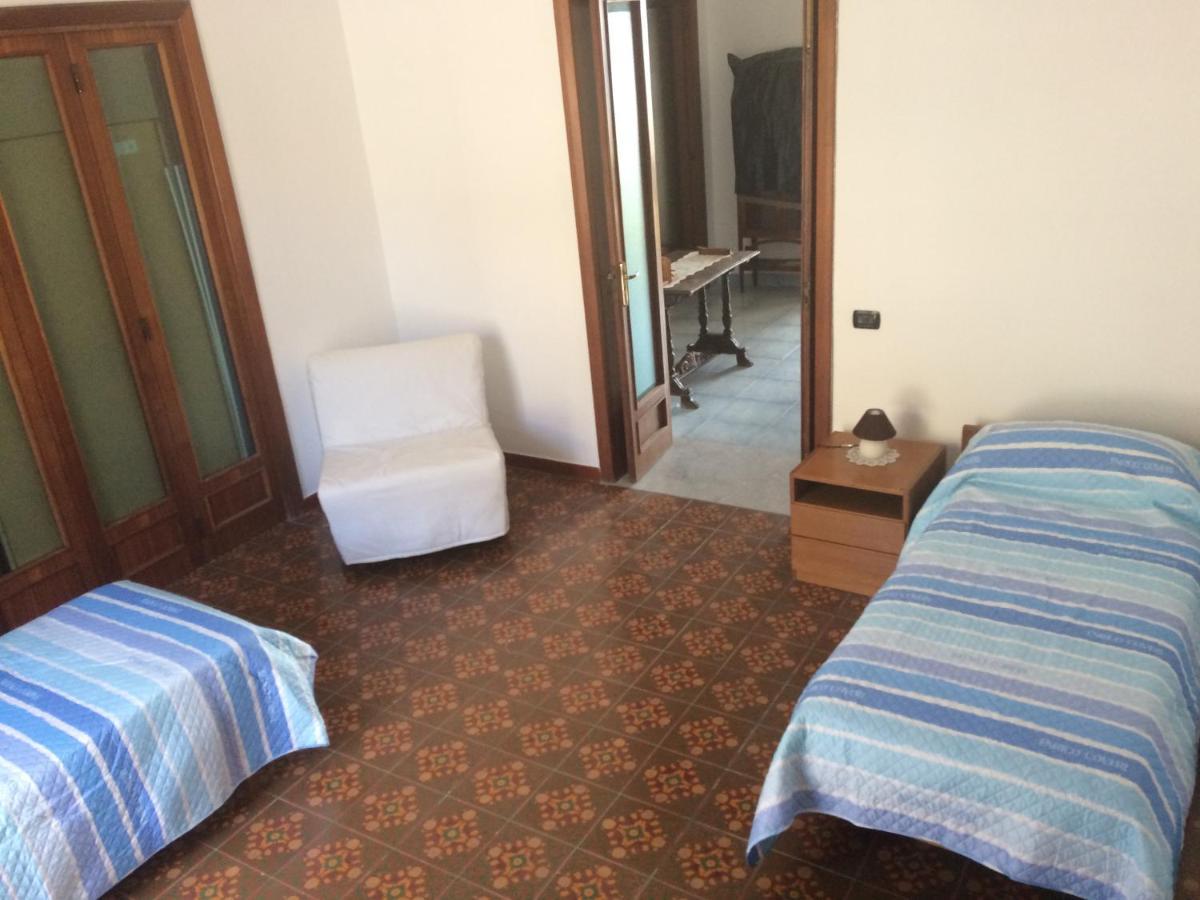 ポッツオーリ The Reef House Bed & Breakfast エクステリア 写真